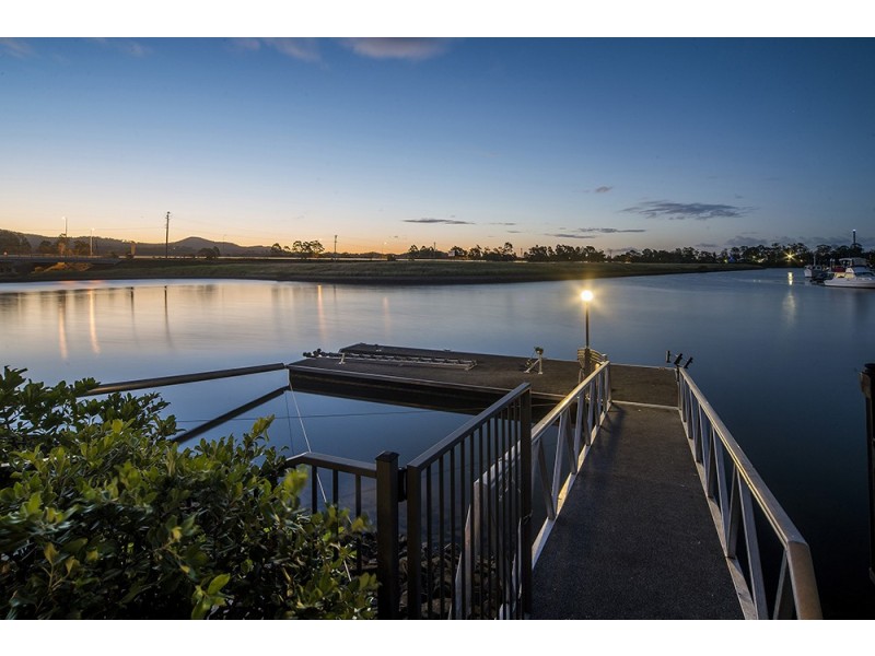 74 Southaven Drive, Helensvale QLD 4212