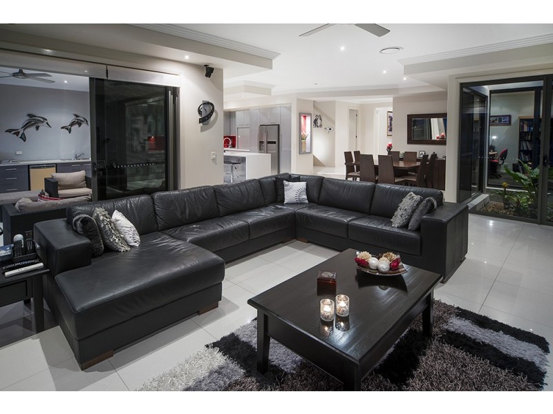 74 Southaven Drive, Helensvale QLD 4212