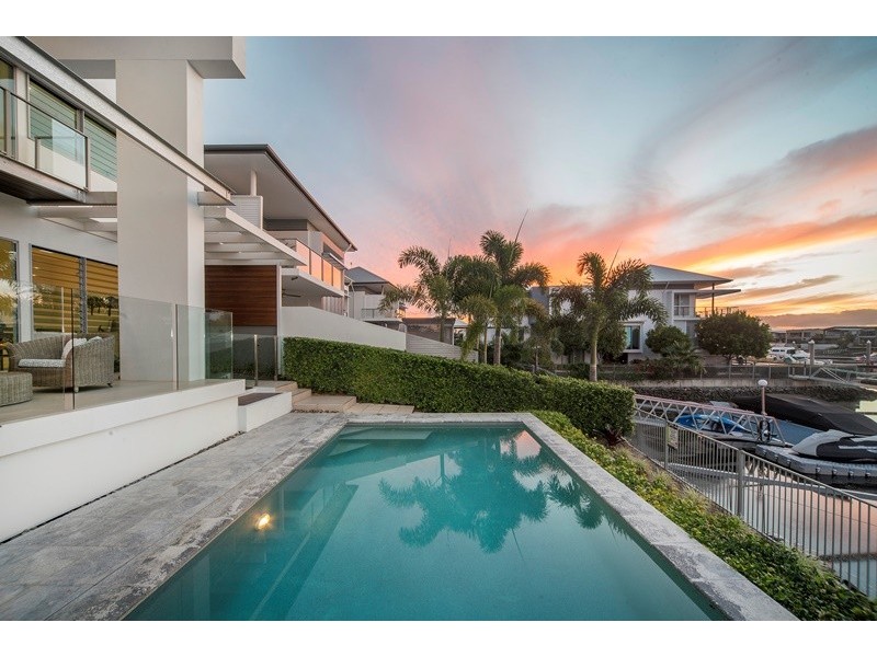 6 River Links Boulevard, Helensvale QLD 4212