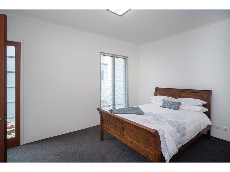 6 River Links Boulevard, Helensvale QLD 4212