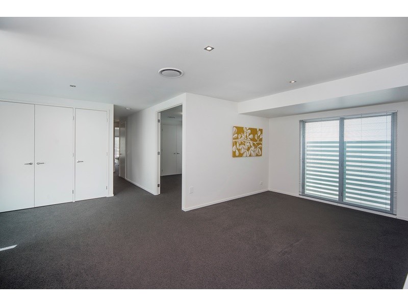 6 River Links Boulevard, Helensvale QLD 4212