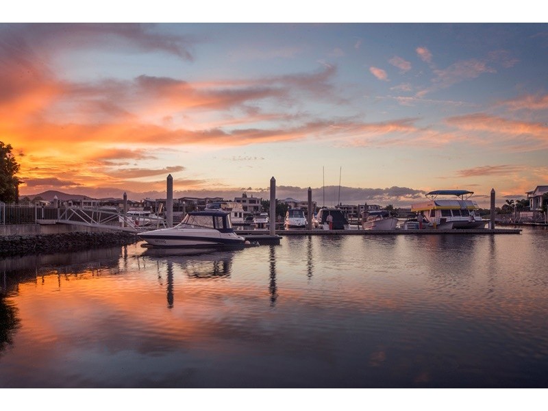 6 River Links Boulevard, Helensvale QLD 4212