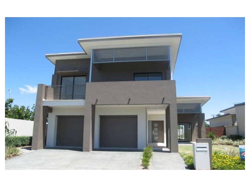 17 Galley Road, Hope Island QLD 4212