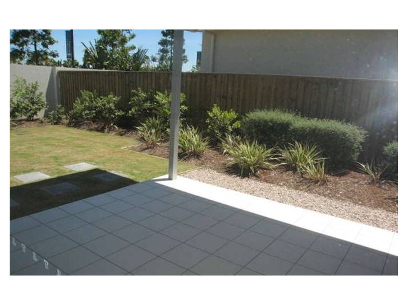 17 Galley Road, Hope Island QLD 4212