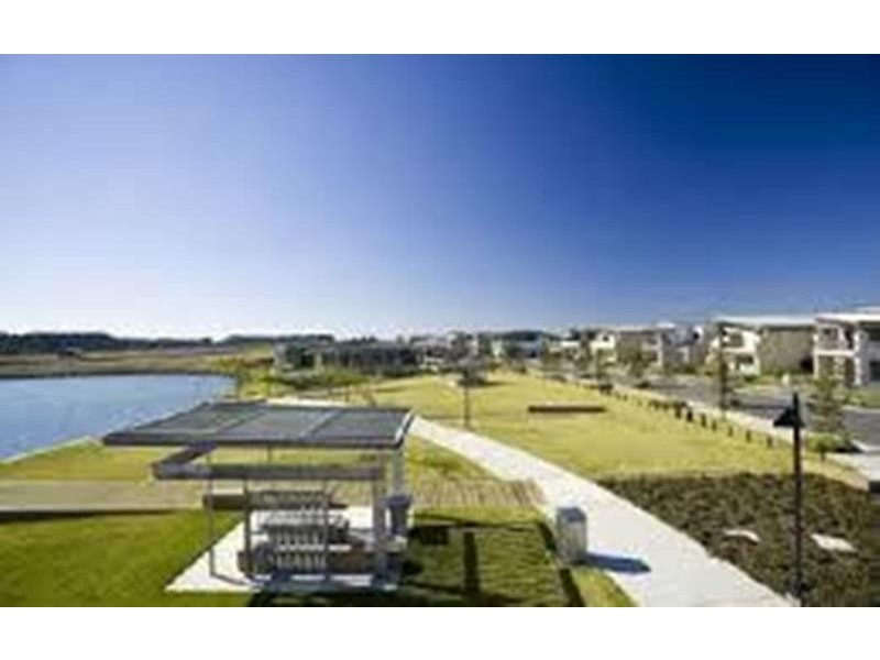 17 Galley Road, Hope Island QLD 4212