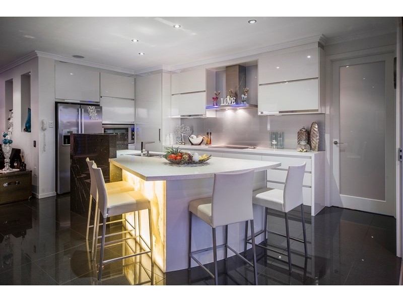 2307 Belmont Court East, Hope Island QLD 4212