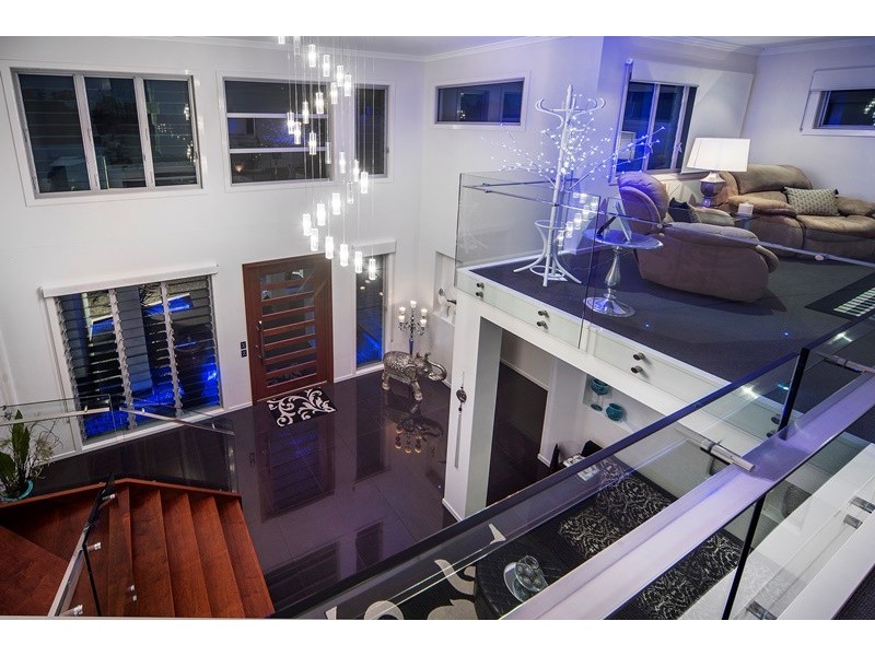 2307 Belmont Court East, Hope Island QLD 4212