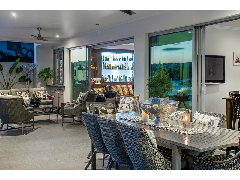 2307 Belmont Court East, Hope Island QLD 4212