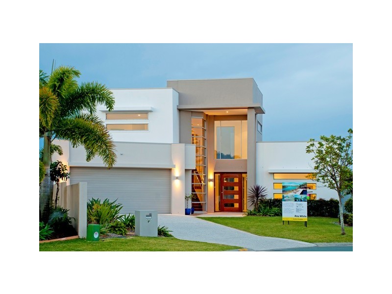 33 Ferrymans Court, Helensvale QLD 4212