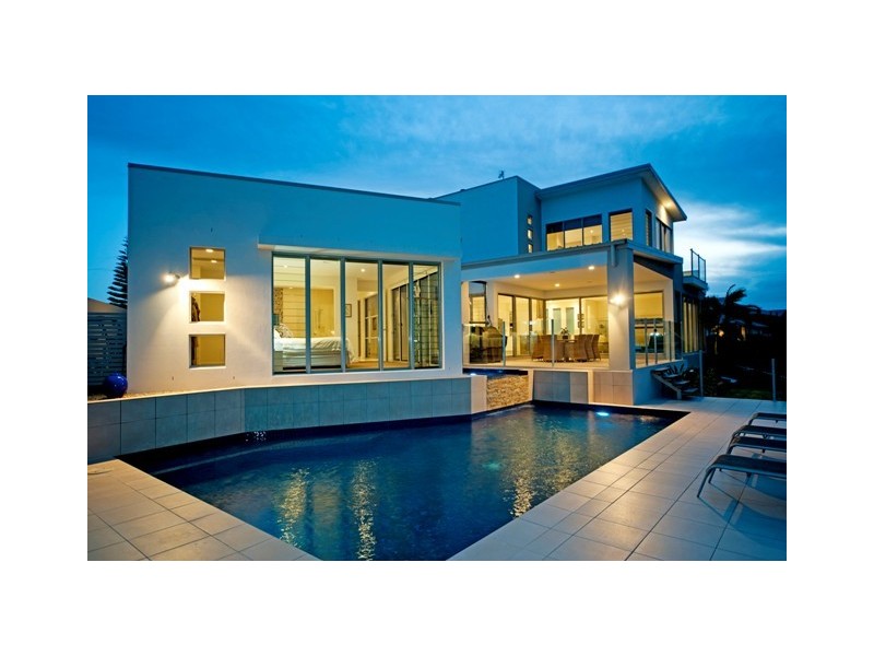 33 Ferrymans Court, Helensvale QLD 4212