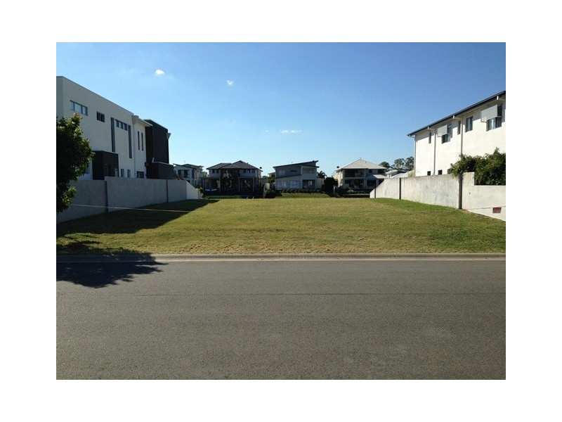 19 Quayside Drive, Helensvale QLD 4212