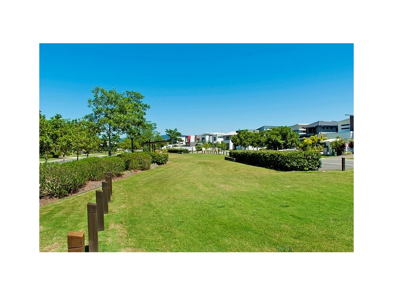 19 Quayside Drive, Helensvale QLD 4212