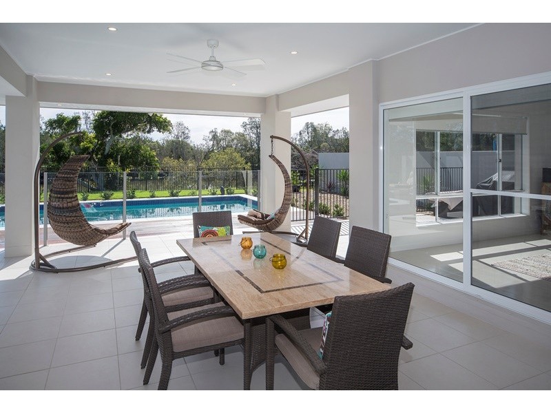 43 The Peninsula, Helensvale QLD 4212