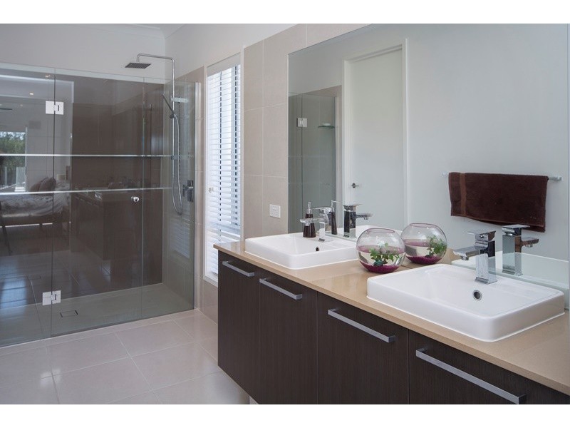 43 The Peninsula, Helensvale QLD 4212