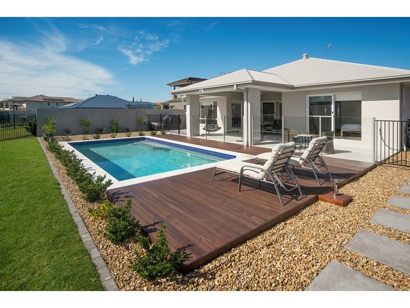 43 The Peninsula, Helensvale QLD 4212