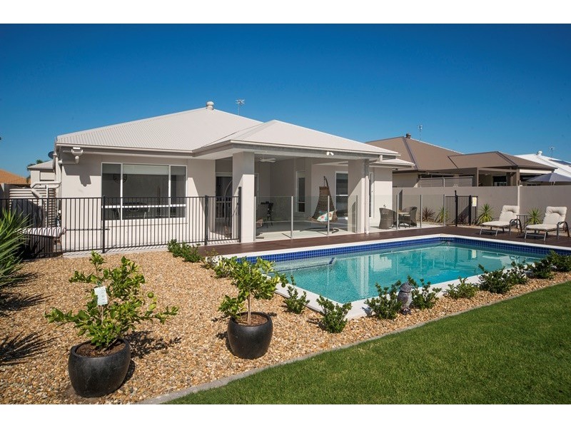 43 The Peninsula, Helensvale QLD 4212