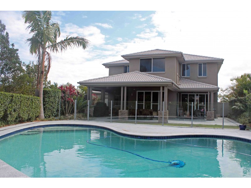 2801 Gracemere Circuit North, Hope Island QLD 4212