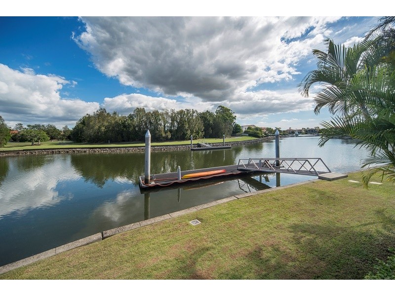 2101 Carlton Close, Hope Island QLD 4212