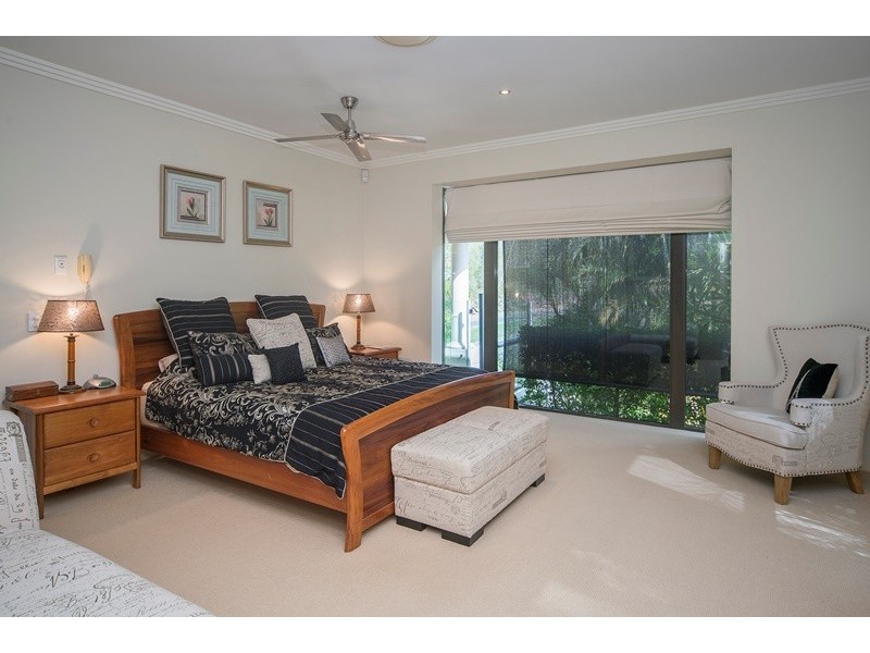 2101 Carlton Close, Hope Island QLD 4212