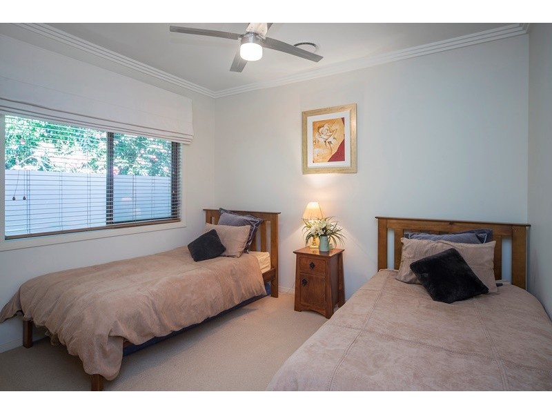 2101 Carlton Close, Hope Island QLD 4212
