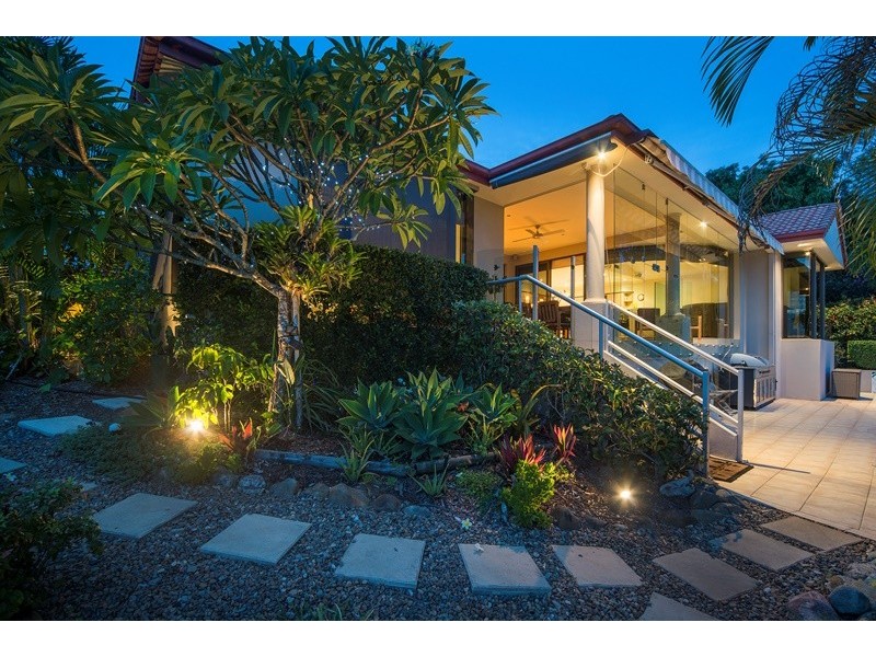 2101 Carlton Close, Hope Island QLD 4212