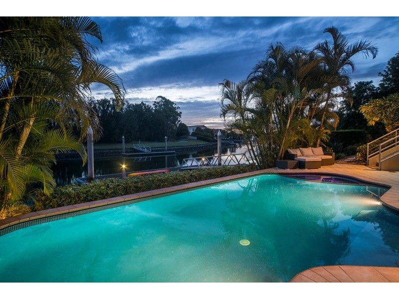 2101 Carlton Close, Hope Island QLD 4212
