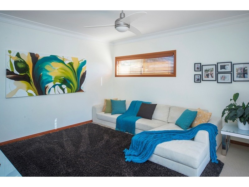 12 Saltwater Terrace, Helensvale QLD 4212