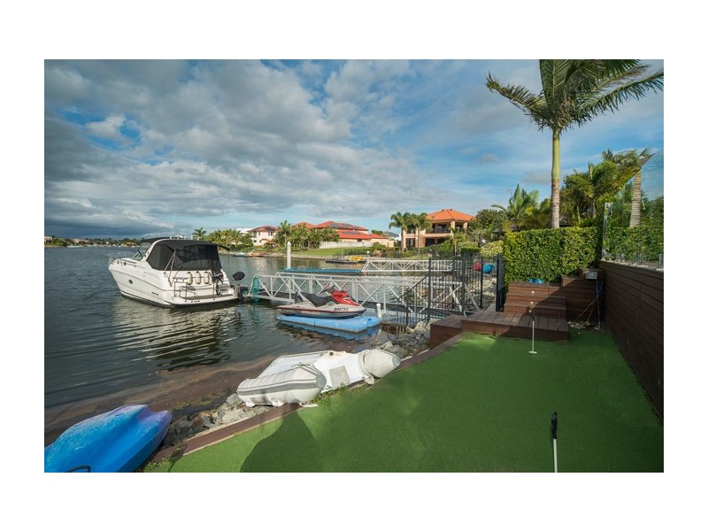 32 Calmwater Crescent, Helensvale QLD 4212