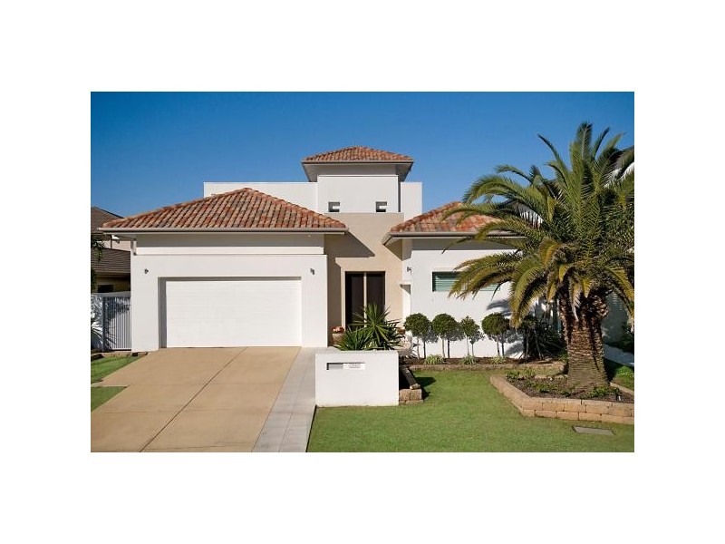 2532 Gracemere Circuit West, Hope Island QLD 4212