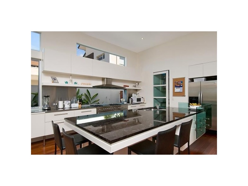 2532 Gracemere Circuit West, Hope Island QLD 4212