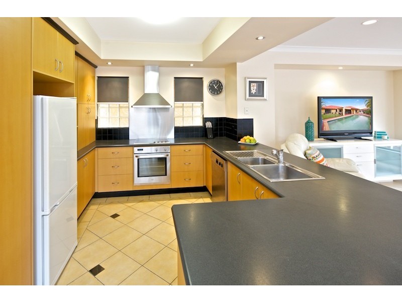 4 Grande Entrance, Monterey Keys QLD 4212