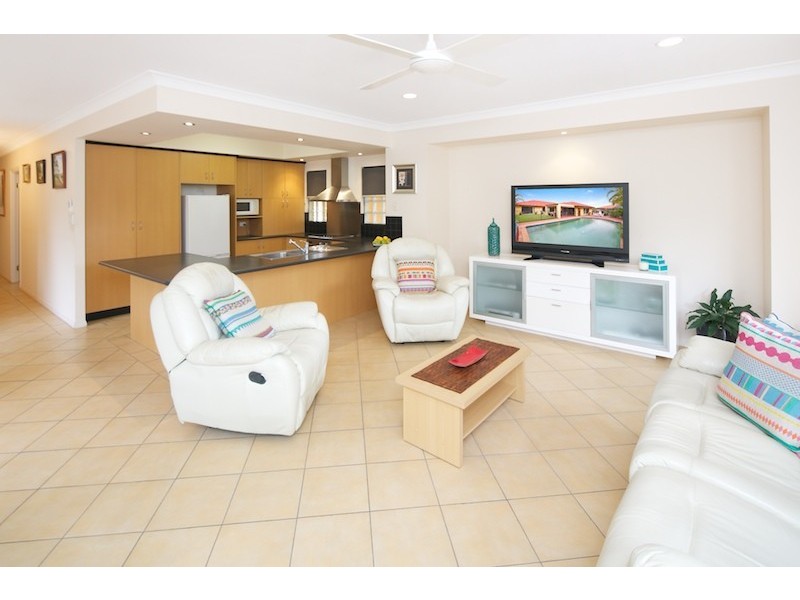 4 Grande Entrance, Monterey Keys QLD 4212