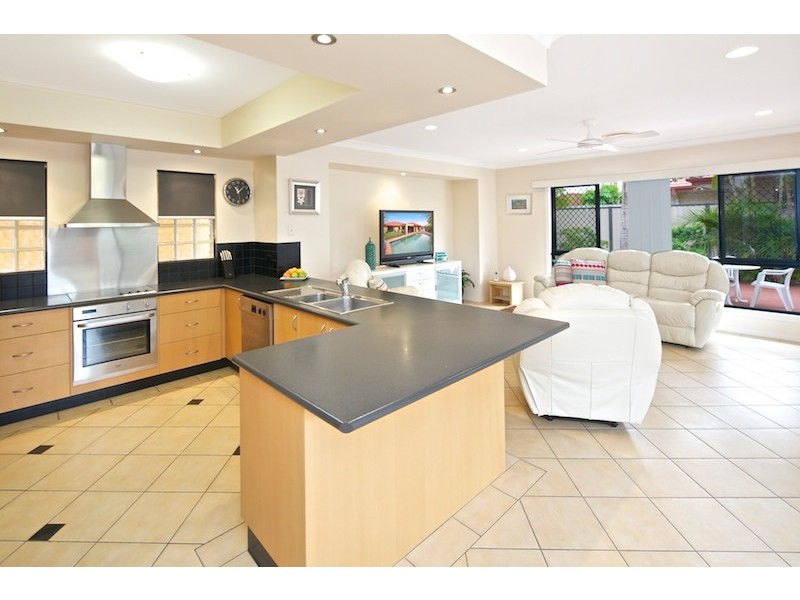 4 Grande Entrance, Monterey Keys QLD 4212