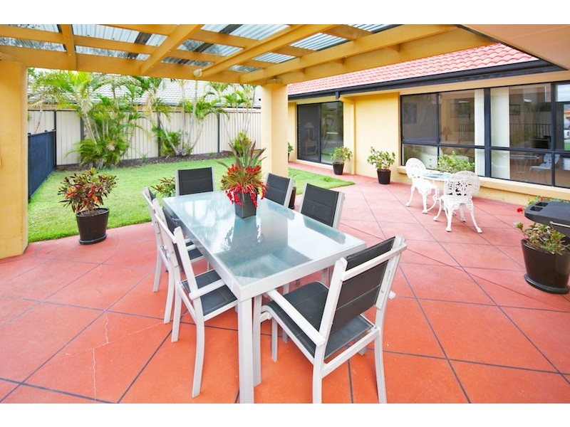 4 Grande Entrance, Monterey Keys QLD 4212