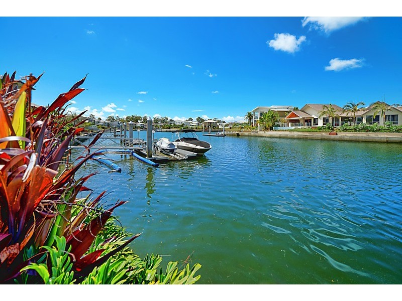 53 Compass Drive, Biggera Waters QLD 4216