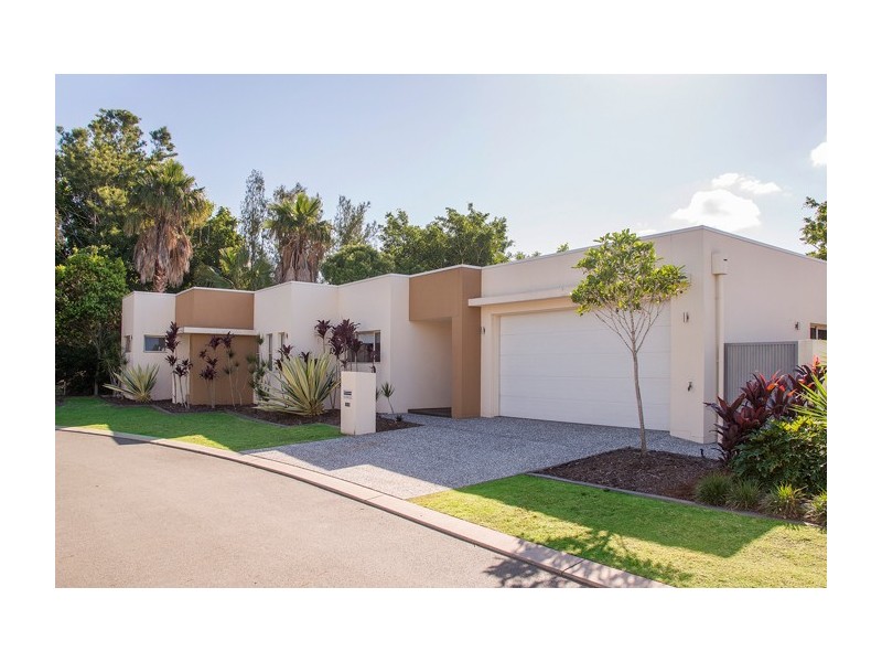 6001 The Lakes Drive, Hope Island QLD 4212