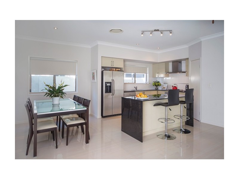 6001 The Lakes Drive, Hope Island QLD 4212