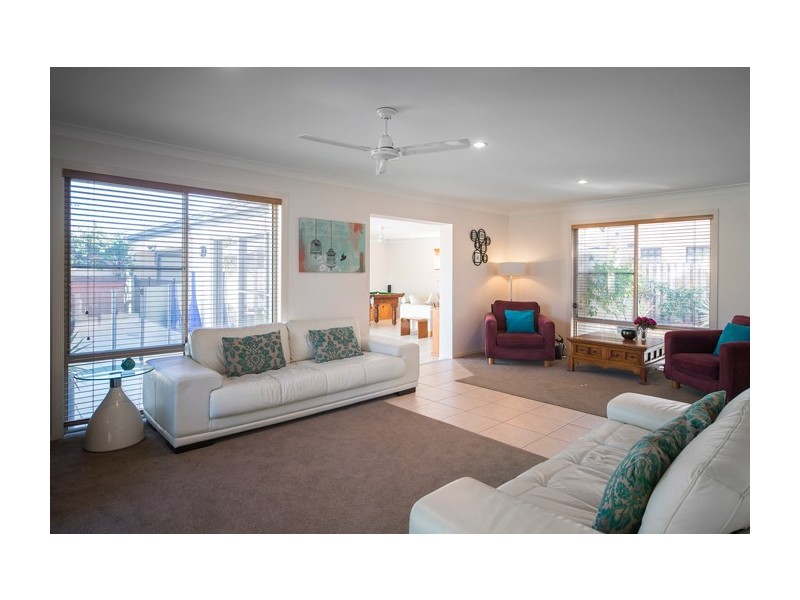 2 Ken Crescent Monterey Keys, Helensvale QLD 4212