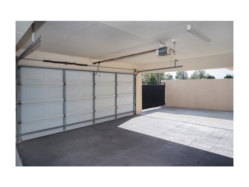 2 Ken Crescent Monterey Keys, Helensvale QLD 4212