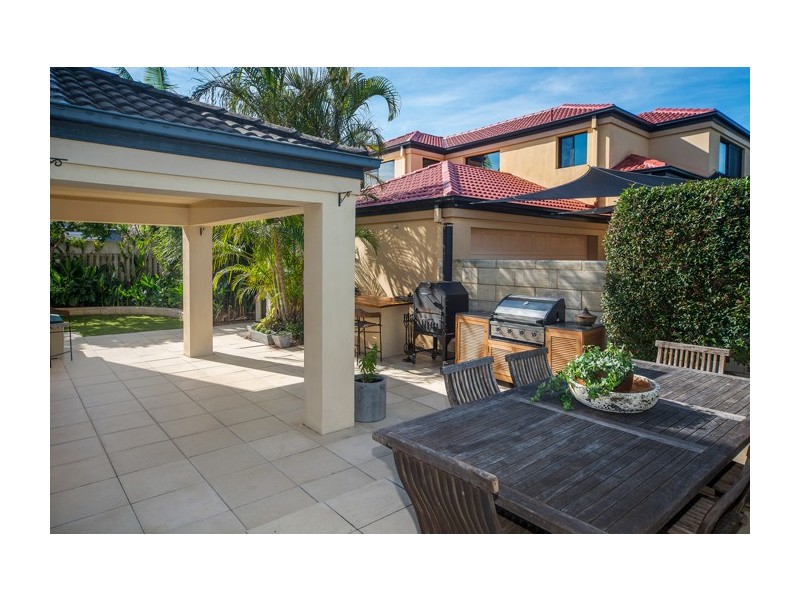 2 Ken Crescent Monterey Keys, Helensvale QLD 4212