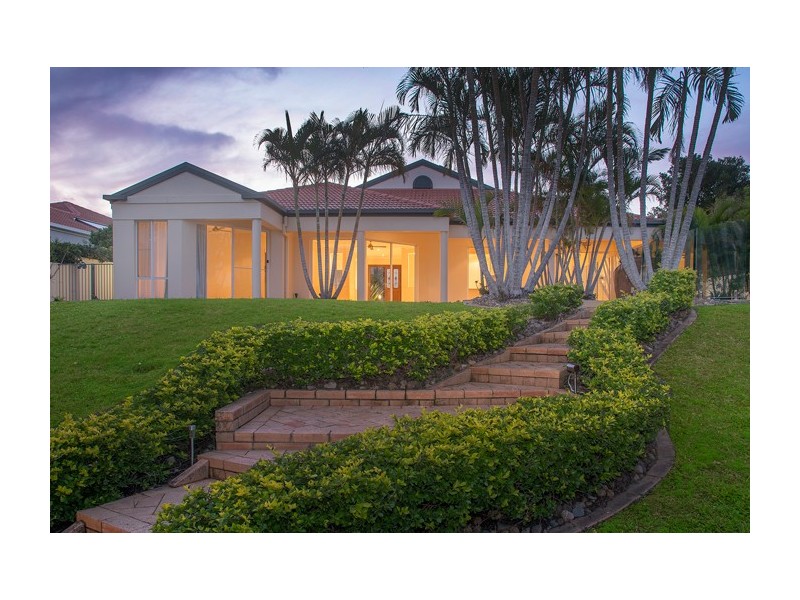 1104 Beechwood Drive, Hope Island QLD 4212