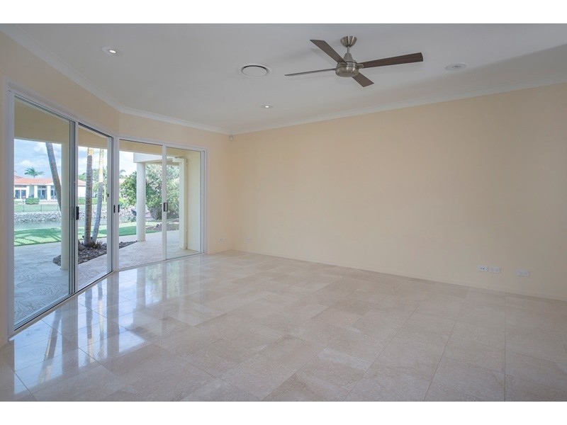 1104 Beechwood Drive, Hope Island QLD 4212