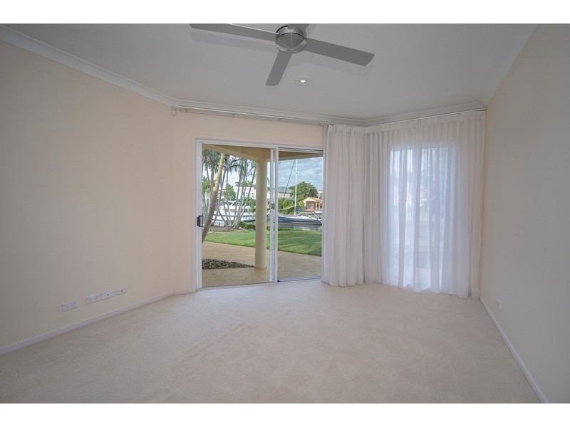 1104 Beechwood Drive, Hope Island QLD 4212