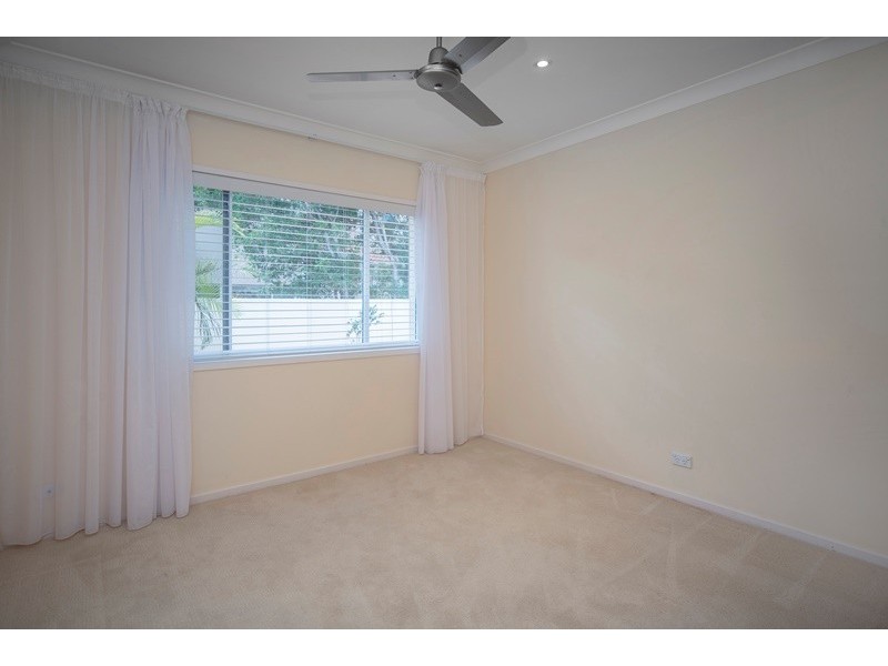 1104 Beechwood Drive, Hope Island QLD 4212