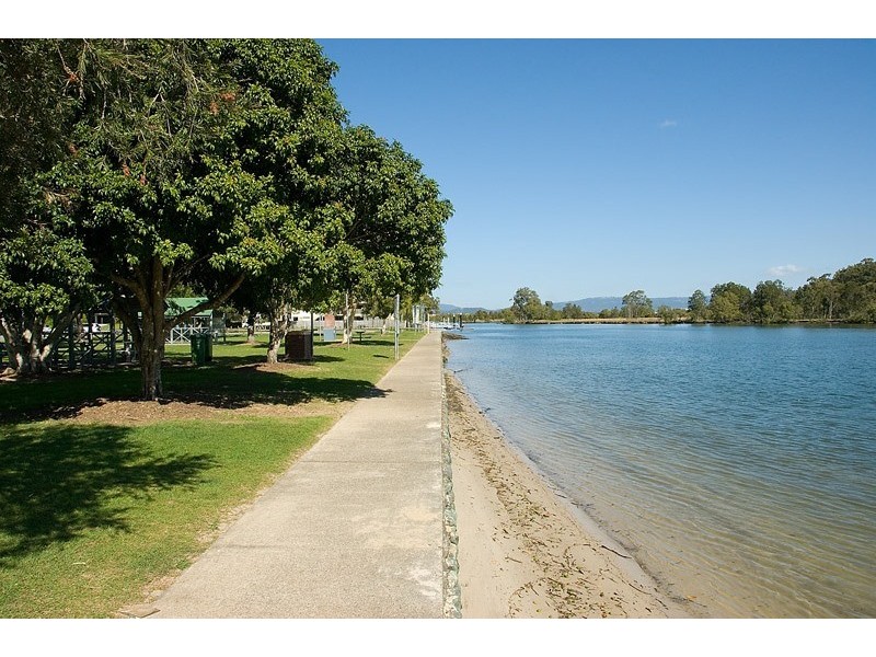 17 Buddeh Street, Hope Island QLD 4212