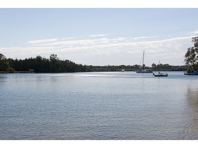 17 Buddeh Street, Hope Island QLD 4212