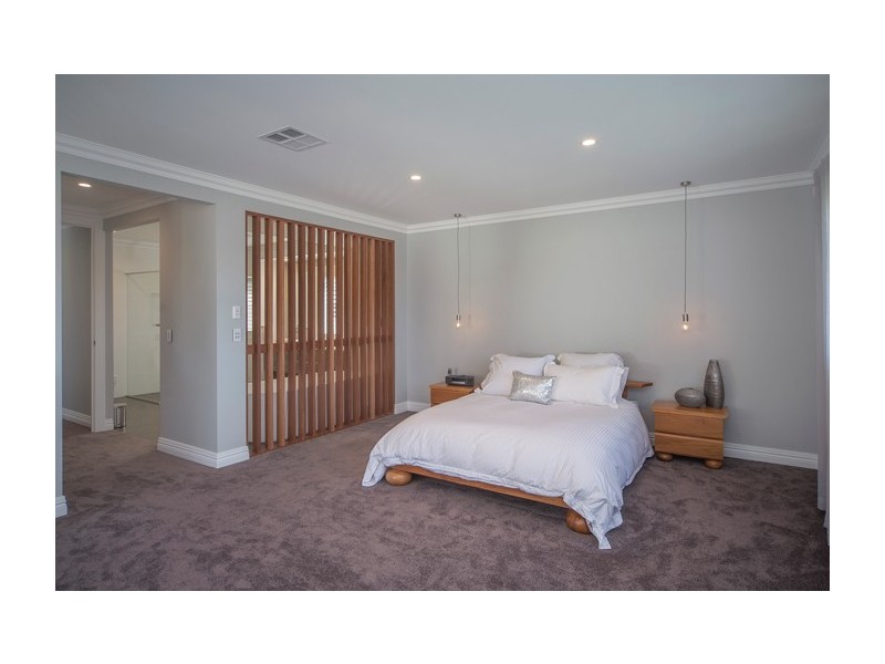 2829 Gracemere Circuit East, Hope Island QLD 4212