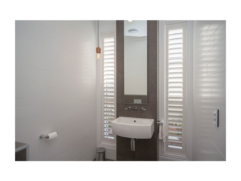 2829 Gracemere Circuit East, Hope Island QLD 4212