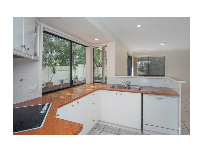 42/60 Caseys Road, Hope Island QLD 4212