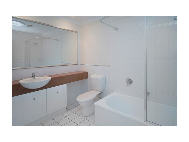 42/60 Caseys Road, Hope Island QLD 4212